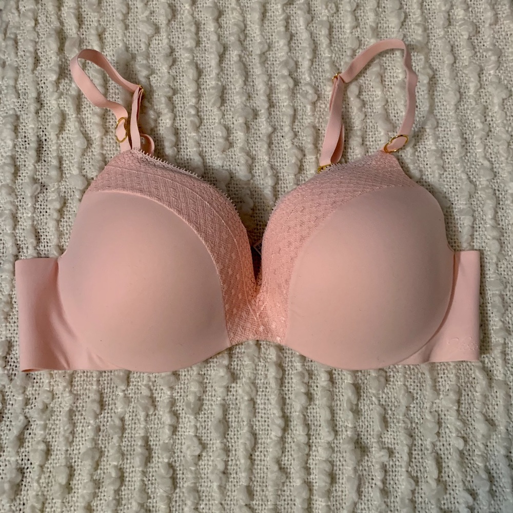 VS Incredible perfect shape bra- millennial pink